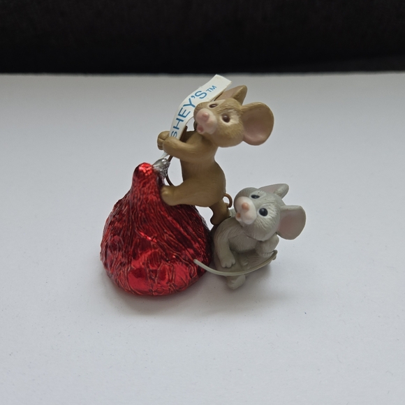 Hallmark Other - Hallmark 1998 Hershey's Sweet Treat Christmas Ornament
